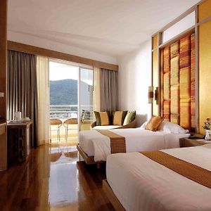 Premier Twin Room Paradise Wing